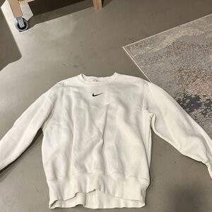 Nike Cream Crewneck Sweatshirt